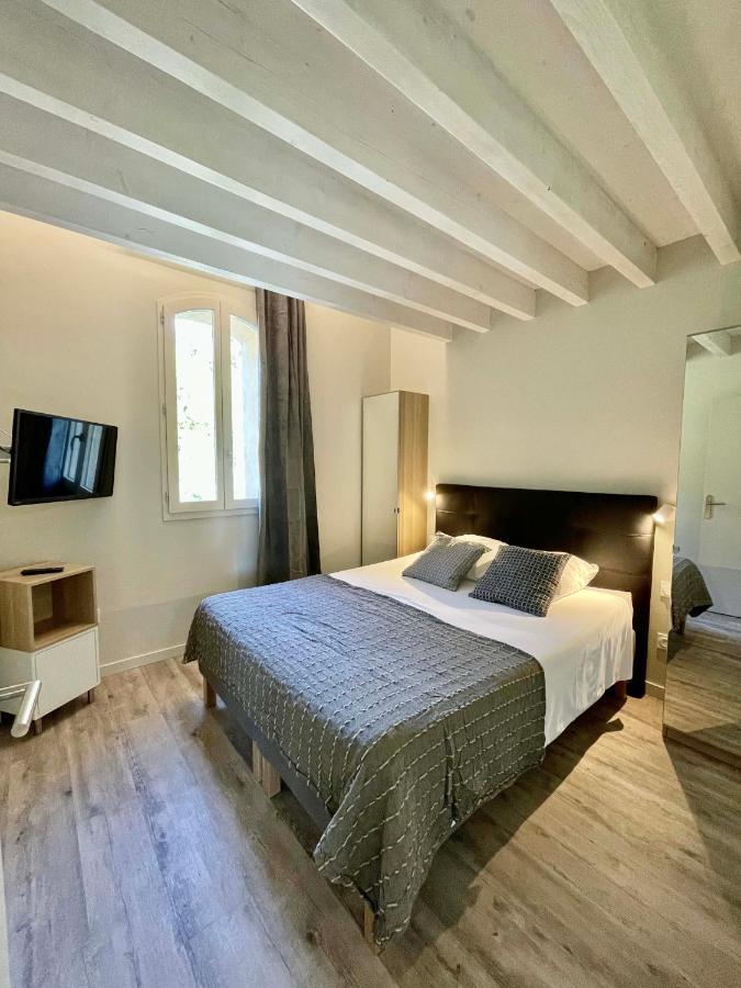 Hotel Estelou Sommières Buitenkant foto