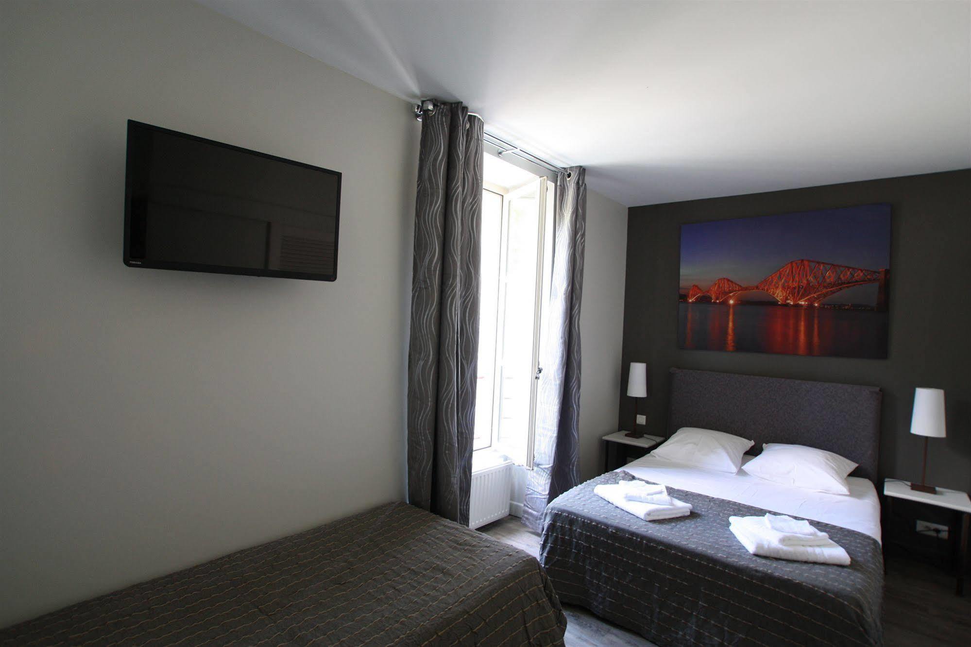 Hotel Estelou Sommières Buitenkant foto